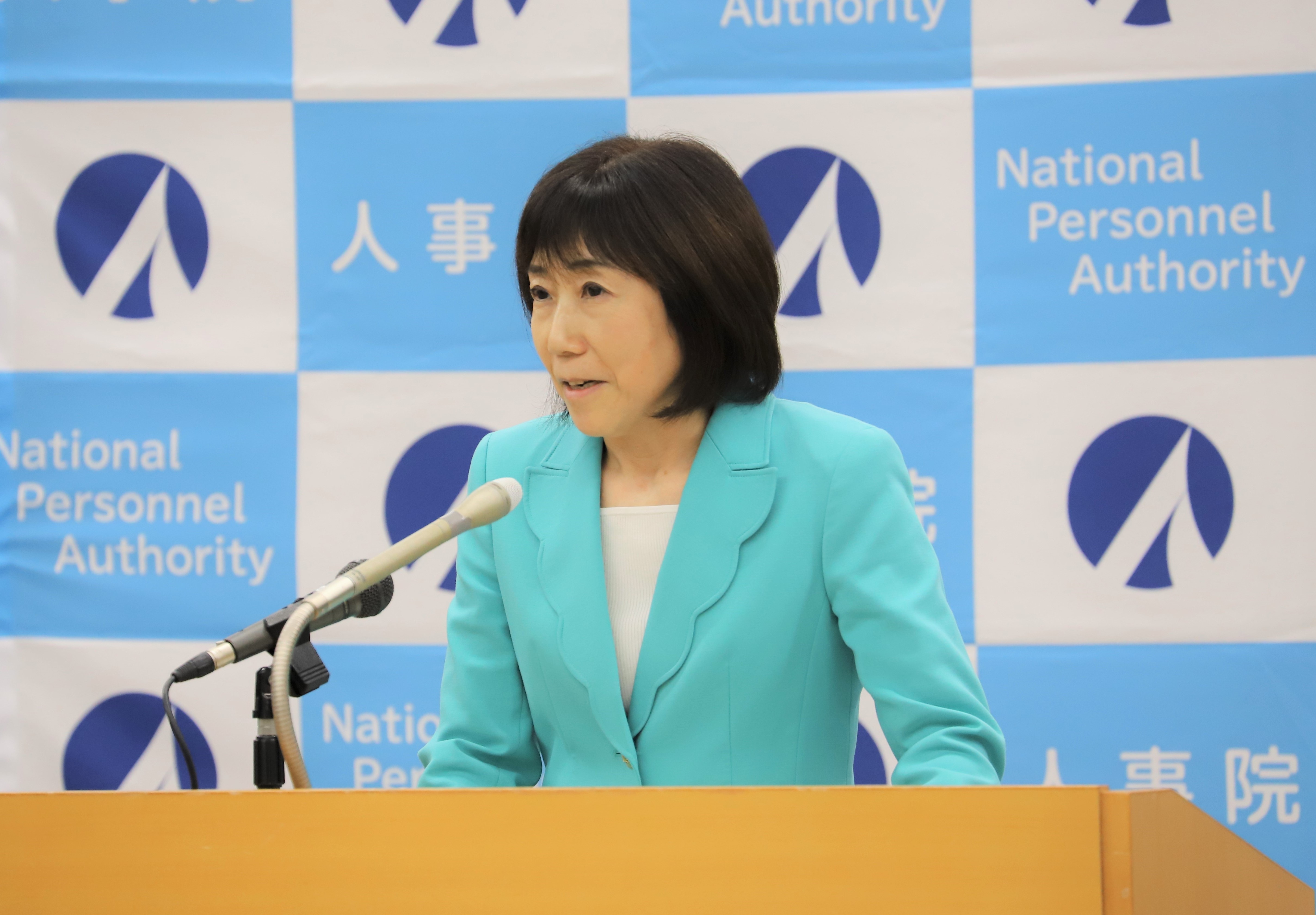 令和４年度年次報告書総裁記者会見