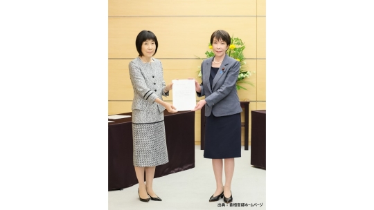 人事院勧告